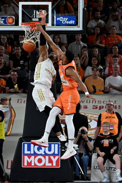 战术调整 战术调整