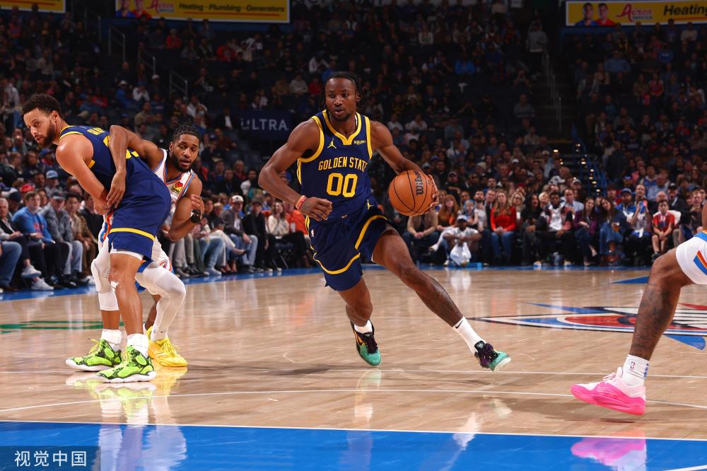 武磊的跑位 武磊的跑位