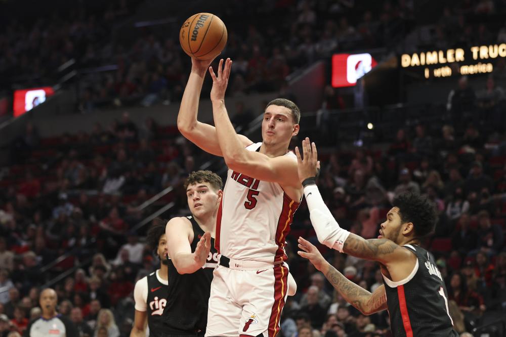 但凭借稳健 但凭借稳健